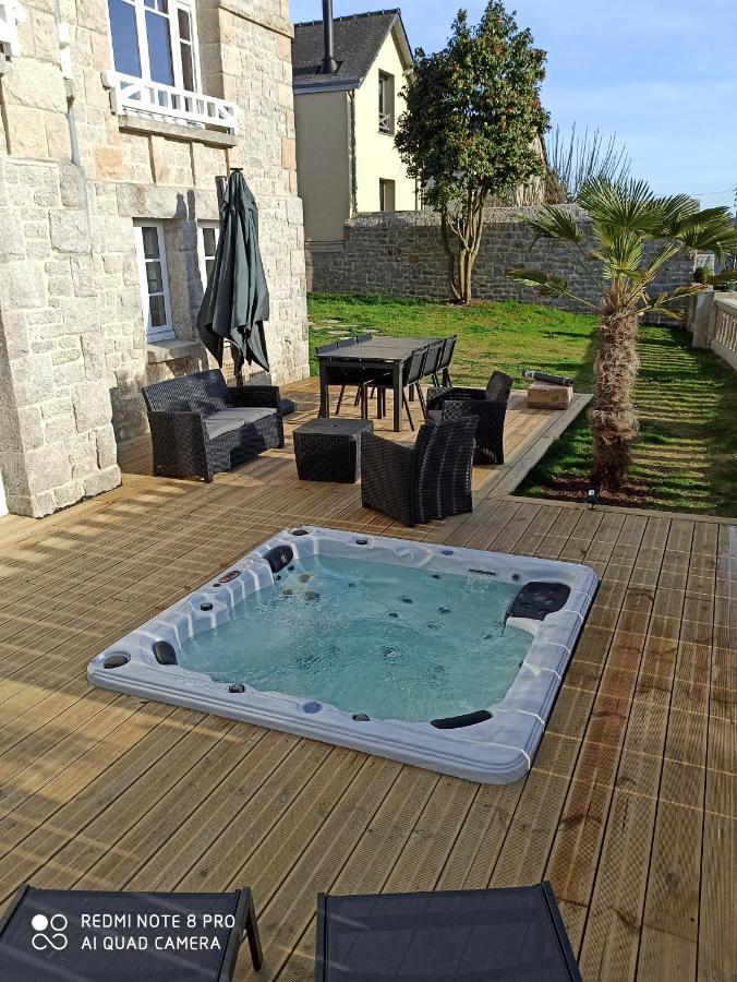 Luxueuse Villa Au Pied Du Chateau Dinan Buitenkant foto